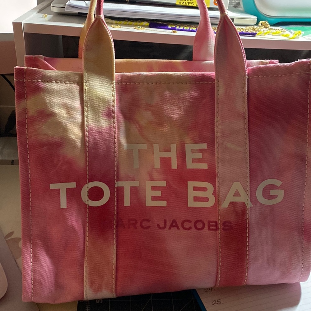 Marc Jacobs pink mini tote. Never used